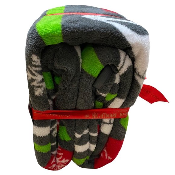 Nightmare Before Christmas Plush Blanket 60"x90 - Picture 2 of 6